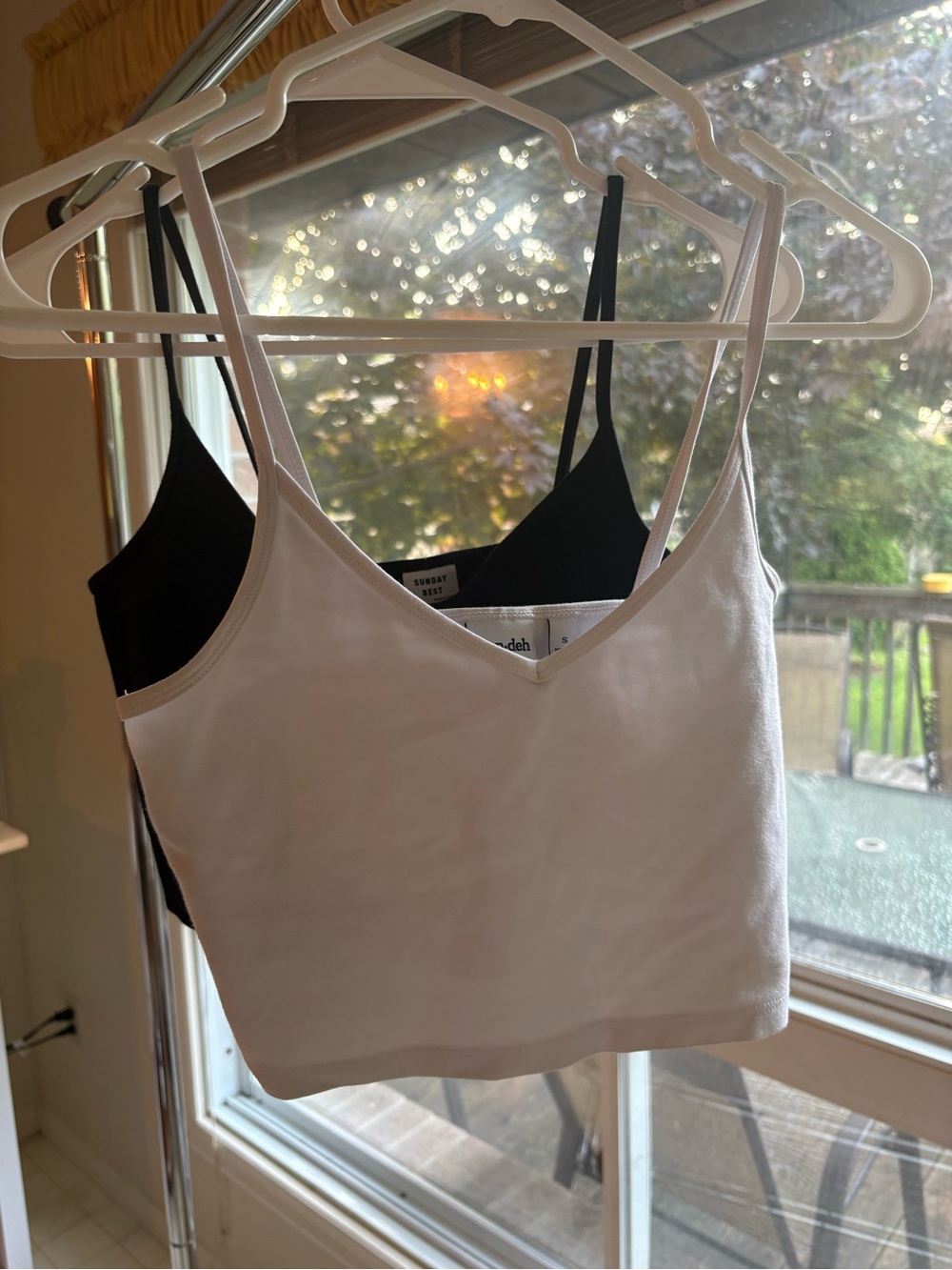 Sunday Best V-Neck Cropped Tank Tops - White and Black Size Small